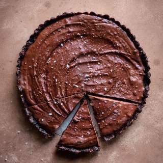 Vegan Salted Chocolate Cream Tart
