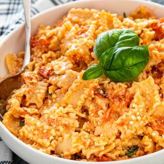 Baked Feta Pasta (Tik Tok Pasta)
