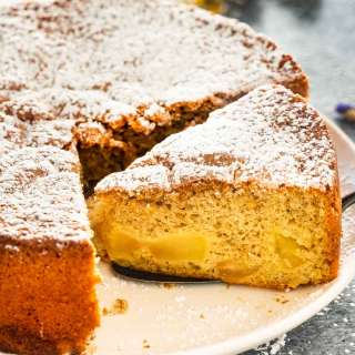 Easy Apple Cake