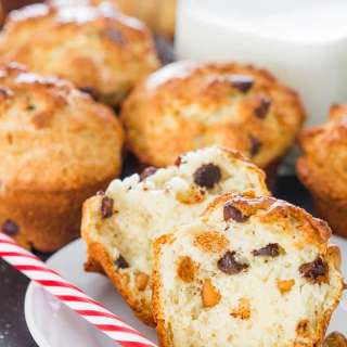 Peanut Butter and Chocolate Chip Muffins