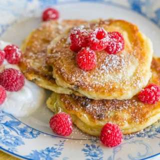 Ukrainian Syrniki Recipe (Cheese Pancakes)