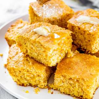 Easy Cornbread Recipe