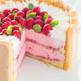 Charlotte Cake Recipe with Raspberries