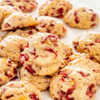Strawberry Cookies