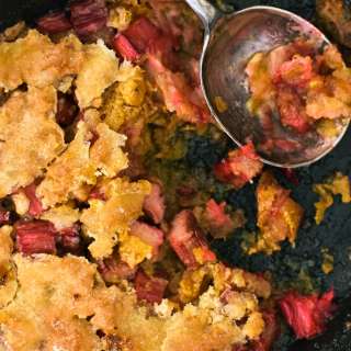 Rhubarb Crumble