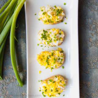 Canapés with Egg and Chives