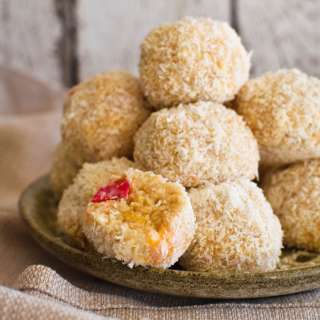 Fruit Salad Balls