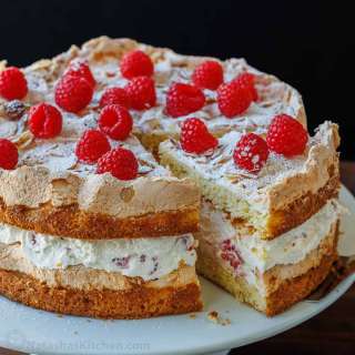 Himmelstorte- Heaven Cake Recipe (VIDEO)
