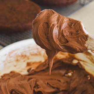 Chocolate Cake Cream Cheese Icing
