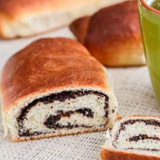 Mom's Poppy Seed Roll (Roulette) Recipe