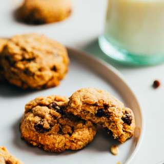 Vegan Oatmeal Cookies (GF)