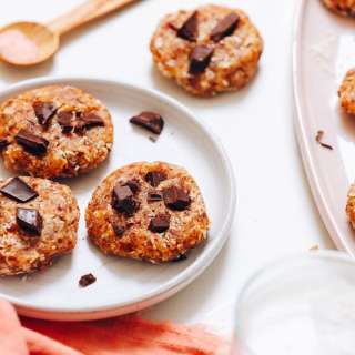 Easy No-Bake Chocolate Chip Cookies