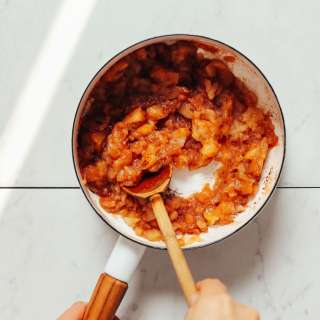 3-Ingredient Applesauce (No Sugar Added)