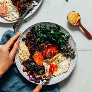 The Simple But Good Breakfast Bowl (20 minutes!)
