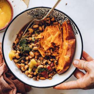 Spicy Black Eyed Pea Nourish Bowls