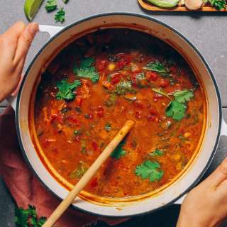 1-Pot Pumpkin Black Bean Soup