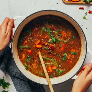 1-Pot Spiced Sweet Potato Lentil Soup