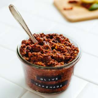 Sun-Dried Tomato & Basil Olive Tapenade (5 Minutes!)