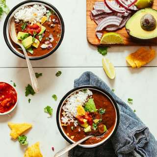 Easy 1-Pot Black Bean Soup