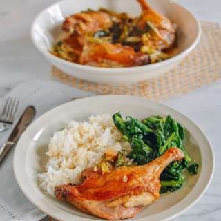 Chinese Braised Duck Legs