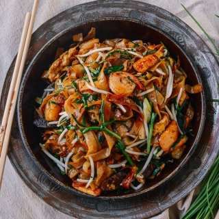 Char Kway Teow Malaysian Rice Noodle Stir-fry