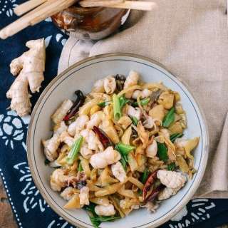 Squid Stir-Fry with Pickled Mustard Greens