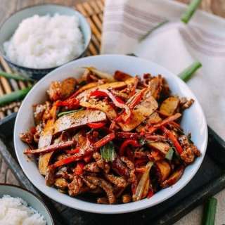 Shredded Pork with Bean Curd (香干肉丝)