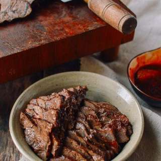 Chinese Spiced Braised Beef Shank