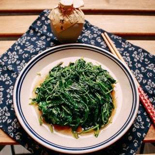 Sautéed Edible Clover
