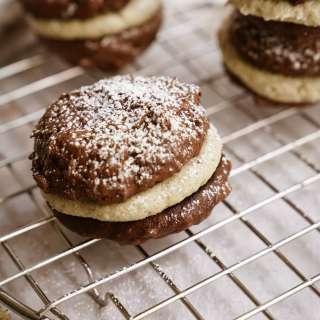 Chocolate Hemp Whoopie Pie Recipe