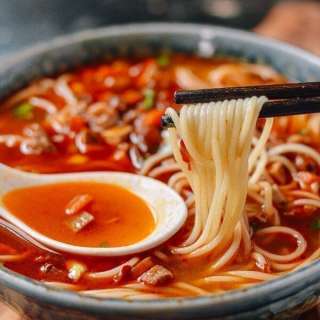 Shanghai Hot Sauce Noodles (Lajiang Mian -上海辣酱面）