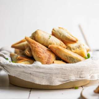 Creamy Mushroom + Walnut Phyllo Bites