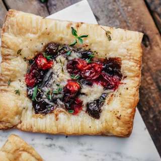 Cranberry Cheese Tarts [Vegan]