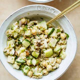 Bob’s Red Mill Viral Farro Salad