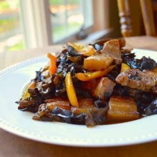 Pork Belly with Peppers and Wood Ear Mushrooms