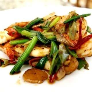 Easy Scallion and Ginger Shrimp Stir Fry