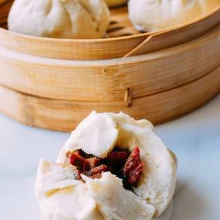 Steamed BBQ Pork Buns (Char Siu Bao)