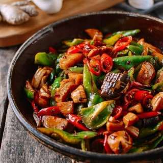 Spicy King Oyster Mushroom Stir-fry (Vegan!)