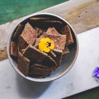 Homemade Vegan Herb & Cheese Crackers