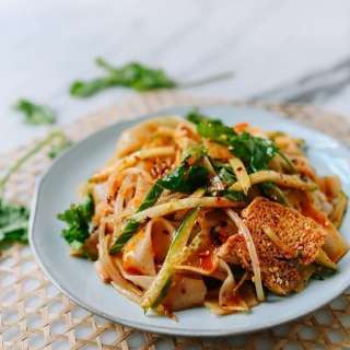 Spicy Cold Skin Noodles (Liangpi)