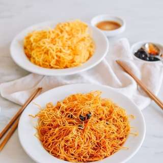 Simple, Spicy Pan-fried Noodles