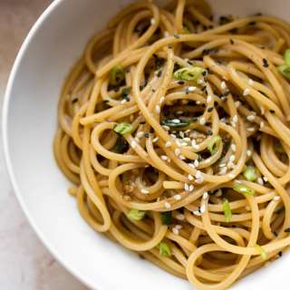 15 Minute Buttery Garlic Ginger Noodles