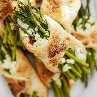 Asparagus Puff Pastry Bundles
