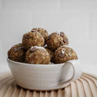 Peanut Butter Energy Bites