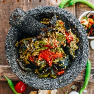 Smashed Chilies with Century Eggs (擂辣椒)
