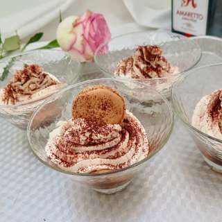 Macaron Tiramisu