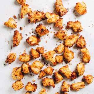 The -CRISPIEST- Homemade Garlic Croutons