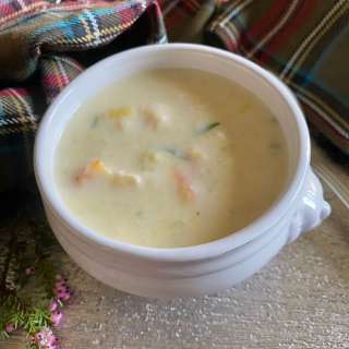 Scottish Cullen Skink (Smoked Haddock Soup)