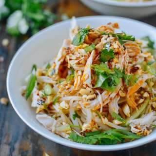 Cold Noodles with Shredded Chicken
