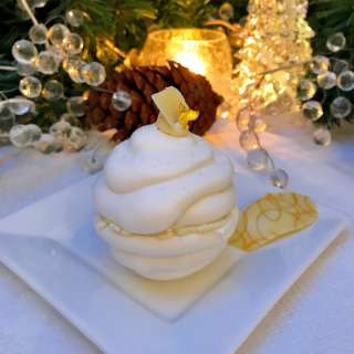 French Meringue Snowballs